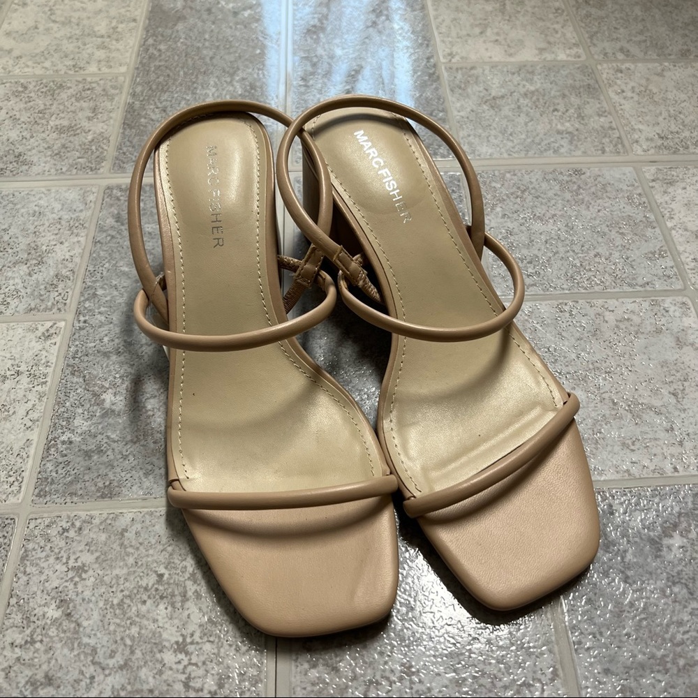 NWOB Marc Fisher Galvin Block Heel Dress Sandals - Picture 4 of 8